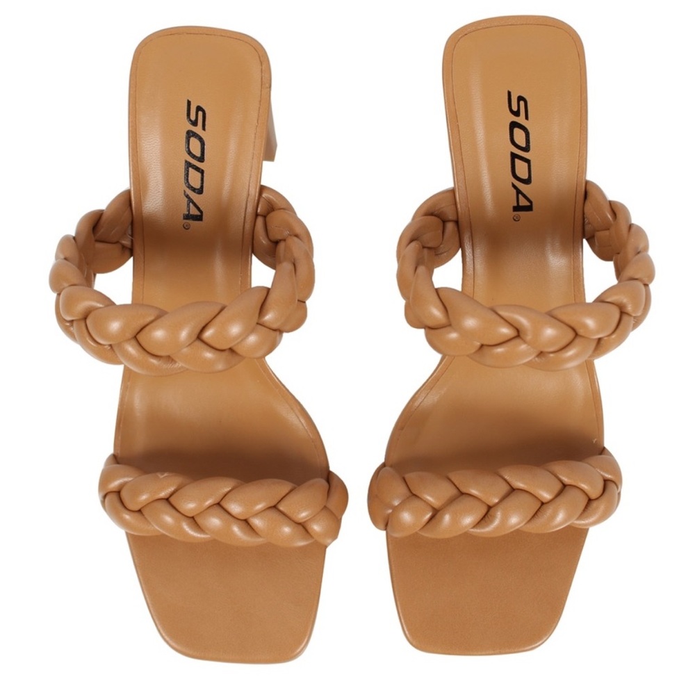 Soda 5.5 braided camel sandal used twice w box